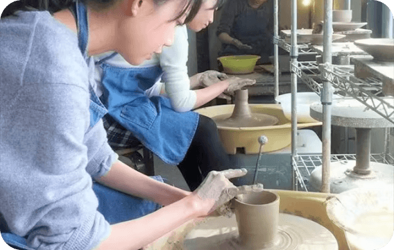 古民家で伝統の陶芸体験のイメージ画像