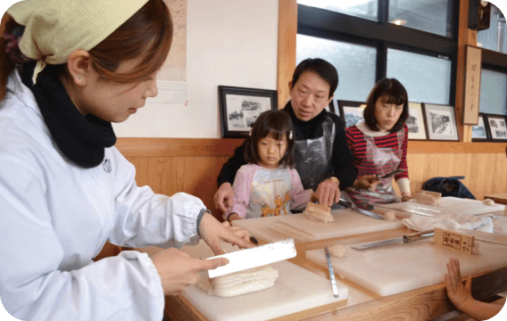 古民家で伝統の陶芸体験のイメージ画像