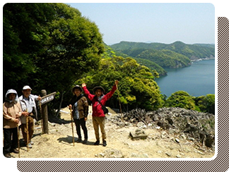 トレッキングとシーカヤックが楽しめる贅沢プラン