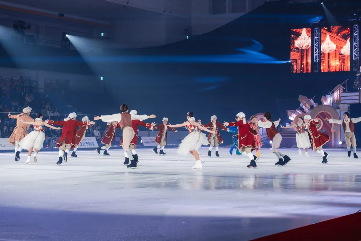 プリンスアイスワールドチームによる圧巻の群舞パフォーマンス（2026年7月 横浜公演より）