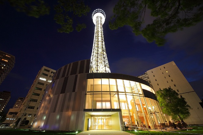 横浜マリンタワーの写真