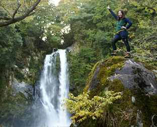 神鍋溶岩流ラバートレッキング